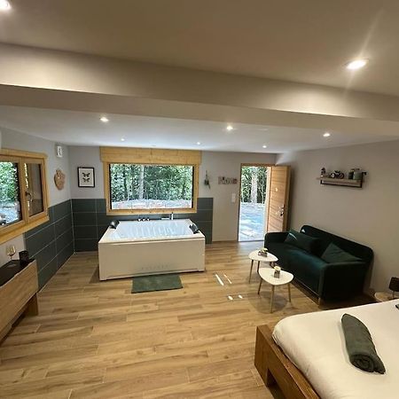 Jacuzzi En Foret L'Esperou Экстерьер фото